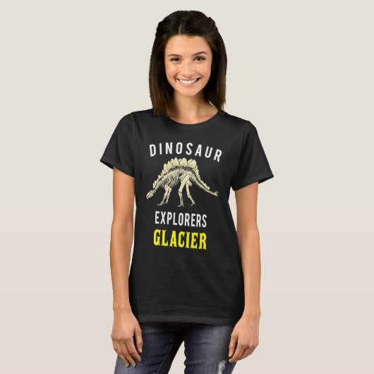 Glacier National Park Stegosaurus Dinosaur Explore Tシャツ (正面フル)