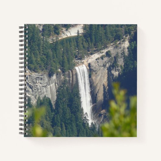 Glacier Point, CAからのVernal滝の表示 ノートブック (正面)