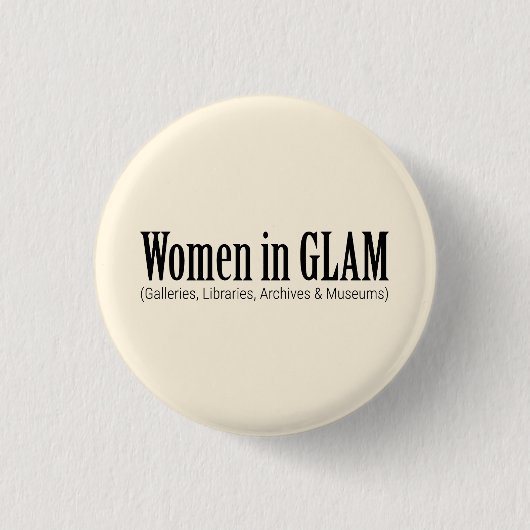 GLAMの女性 缶バッジ (正面)