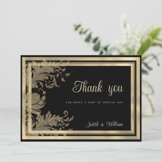 Glamヴィンテージブラック金ゴールドレースフローラありがとう 招待状 (スタンド正面)