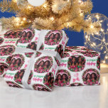 Glam African American Women Christmas Pink/Green ラッピングペーパー<br><div class="desc">アフリカスタイリッシュ系アメリカ人女性クリスマスグラム – ピンク&グリーンホリデービベス。ピンク祝と緑のクリスマスのテーマでフェスティバルの魅力を醸し出す華やかなアフリカ系アメリカ人の女素晴らし性をフィーチャーしたアートワークで鮮やかは、ホリデーシーズン。オーナメント、美しい贈り物、緑豊かなきらめくデザインとクリスマスのリースに囲ま包まれたれ、エレガンスと休日の応援を完璧に組み合わせている。</div>