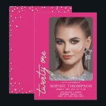 Glam Rhinestonesホットピンクシック21stバースデーフォト 招待状<br><div class="desc">ラインストーンの普及を特徴とするとシックな女の子のためのglamホットピンクとラインストーン(これらはデジタル効果ではない実在!)写真21stの誕生日の招待21シンプル、モダンエレガントと実在、ラインストーンで覆われた単語21歳のラインストーン（シミュレートされた、ないデジタル効果）、フォントの書台本とタイポグラフィ。21歳のエレガント誕生日の女の子のためのシックでモダンデザイン。</div>