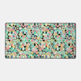 Glamorous Gilded Moroccan Tile Pattern デスクマット
