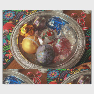 Glass ornaments in silver box with folk art ラッピングペーパー
