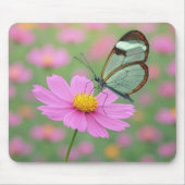 Glasswing Butterfly On a Cosmos Flower マウスパッド (正面)