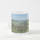 Glastasse Landschaft im Siegerland フロストグラスマグカップ (正面左)