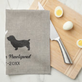 Glen of Imaal Terrierシルエットとハート キッチンタオル (四つ折り)