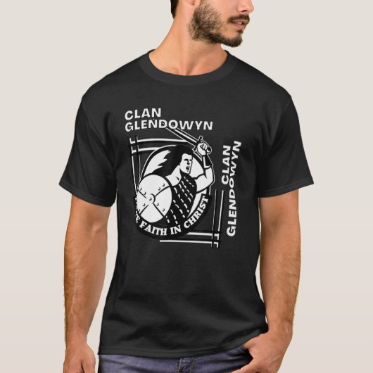 Glendowyn Clan Gaelic Motto Swordsman Tシャツ (正面)