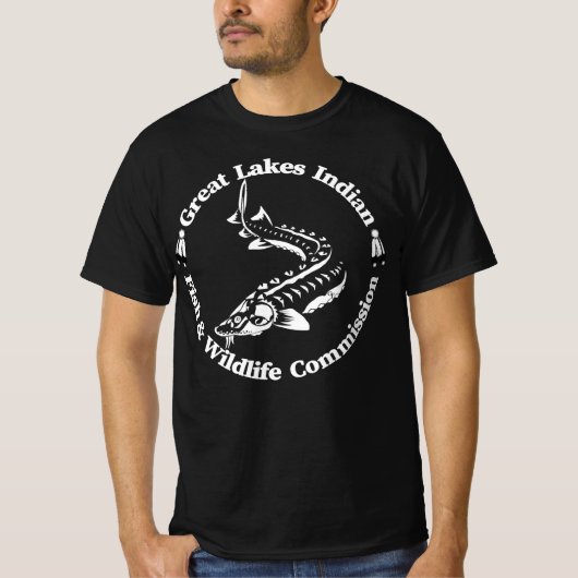 GLI-FWC 部族チョウザメロゴ メンズTシャツ Tシャツ (正面)