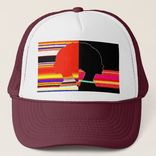 Glitch Split Profile – Pop Art Trucker Cap キャップ (正面)