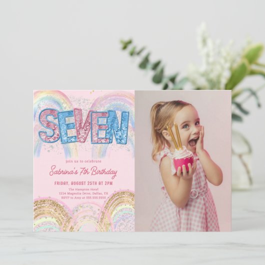 Glitter Sequin Rainbow 7th Birthday Photo 招待状 (スタンド正面)