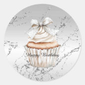 Glitzy Silver White Cupcake Bow Birthday ラウンドシール (正面)