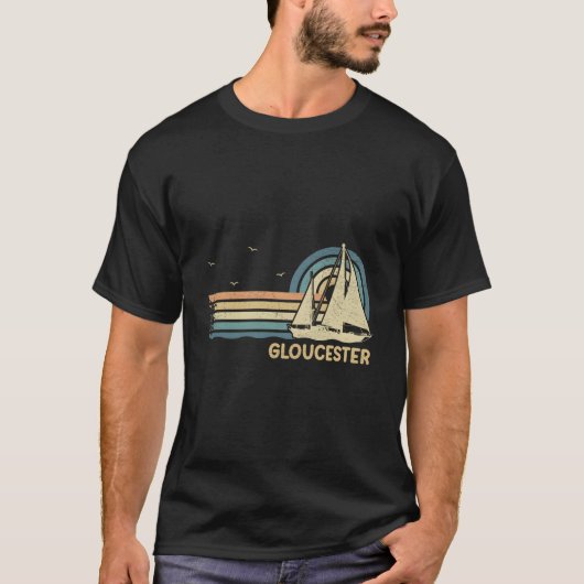 Gloucester Massachusetts Sailing Vacation Boating Tシャツ (正面)