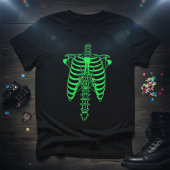 Glow-in-the-Dark Skeleton Ribcage & Handprint Tシャツ