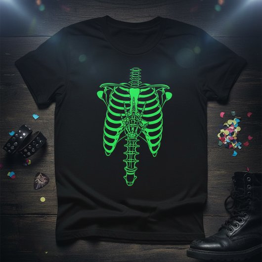 Glow-in-the-Dark Skeleton Ribcage & Handprint Tシャツ