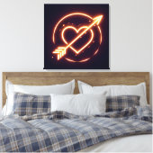glowing image of a heart with cupid's arrow キャンバスプリント (インサイチュ (寝室))
