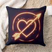 glowing image of a heart with cupid's arrow クッション (ブランケット)