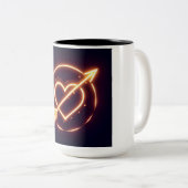 glowing image of a heart with cupid's arrow ツートーンマグカップ (正面右)