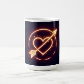 glowing image of a heart with cupid's arrow モーフィングマグカップ (中央)