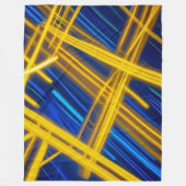 Glowing Neon Geometric Blue Yellow Dark Abstract フリースブランケット (正面)