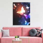 Glowing Night Butterflies キャンバスプリント (インサイチュ (リビング))