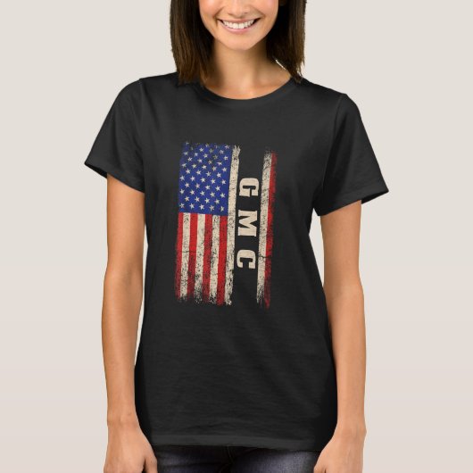 GMC Last Name Shirt GMC Name American Flag Tシャツ (正面)