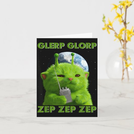 Gnarp Cat Silly Alien Cat Meme Brainrot Meme Funny カード (黄色い花)