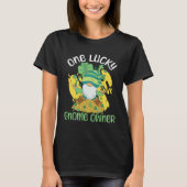Gnome Gardening St Patricks Day Lucky Garden Dwarf Tシャツ (正面)