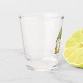 Gnome holding a Sunflower on a ショットグラス (左)