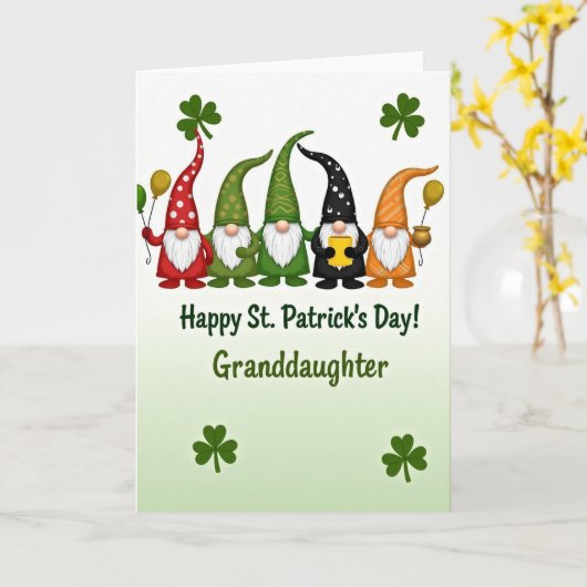 Gnome St Patricks Day Granddaughter Card カード (黄色い花)