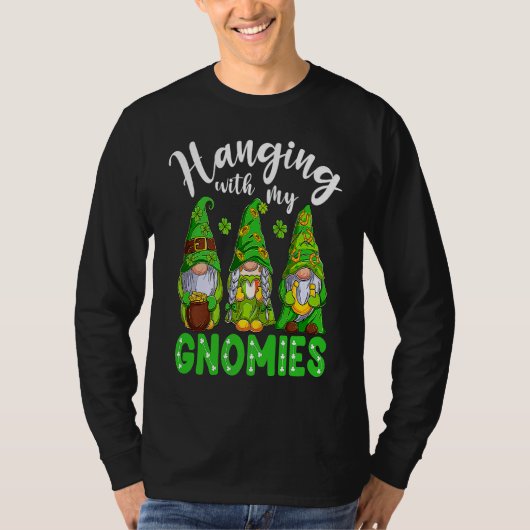Gnome St Patricks Day Hanging With My Gnomies Sham Tシャツ (正面)