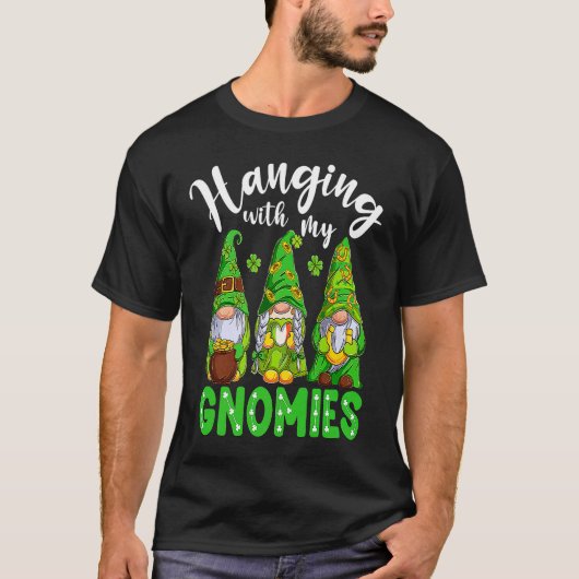Gnome St Patricks Day Hanging With My Gnomies Sham Tシャツ (正面)