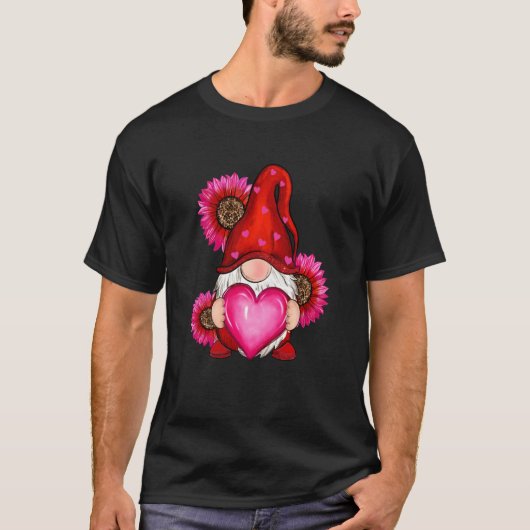 Gnomes Nurse Holding Hearts Stethoscope Cute Valen Tシャツ (正面)