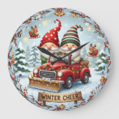 Gnomes Red Truck Winter ラージ壁時計 (正面)