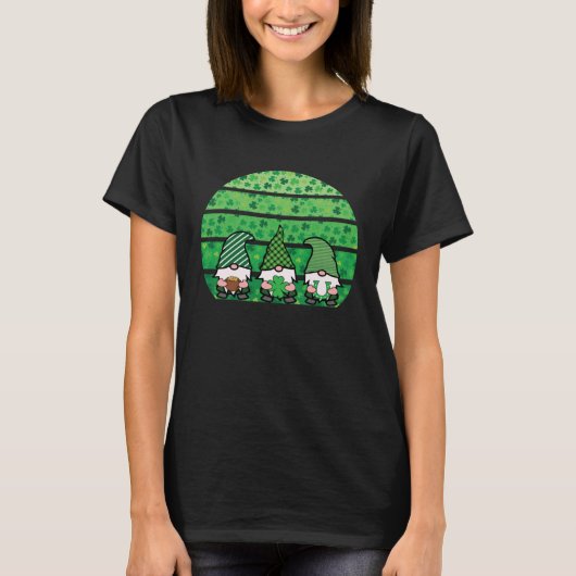 Gnomes St Patricks Day Green Irish Shamrock St Pat Tシャツ (正面)