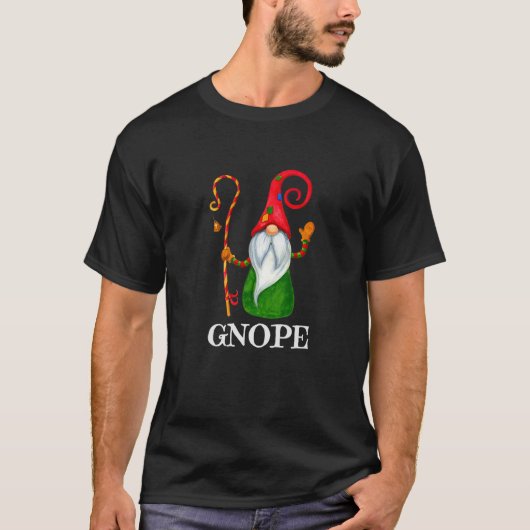 GNOPE北欧格言ドワーフスカンジナビア小妖精や小人スウェーデン語 Tシャツ (正面)