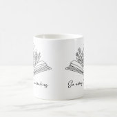 Go 遠くに I's 読 Book with Flowers コーヒーマグカップ (中央)