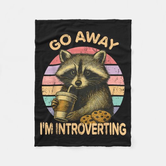 Go Away I'm Introverting Funny Raccoon Sarcastic フリースブランケット (正面)