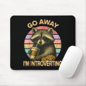 Go Away I'm Introverting Funny Raccoon Sarcastic マウスパッド (マウス)