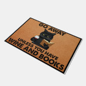 Go Away Unless You Have Wine And Books ドアマット (アングル)