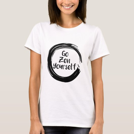 Go Zen Yoga おもしろい Black Tシャツ (正面)