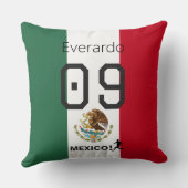 Goal Getter Mexico Flag Personalized Sports クッション (裏面)