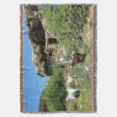 Goat Retreat Throw Blanket スローブランケット (正面縦)