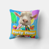 Goat with Party Blowers クッション (裏面)