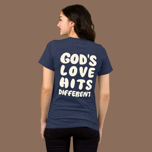 God’s Love Hits Different, Christian Faith トライブレンドＴシャツ