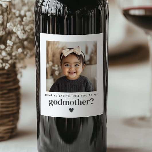 Godmotherの写真の提案を行う ワインラベル