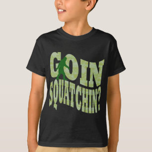 Goin squatchin?文字&グリーン迷彩柄 tシャツ