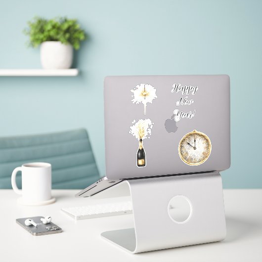 Gold Black New Year's Eve Day Celebration シール (デスク上のノートパソコン)