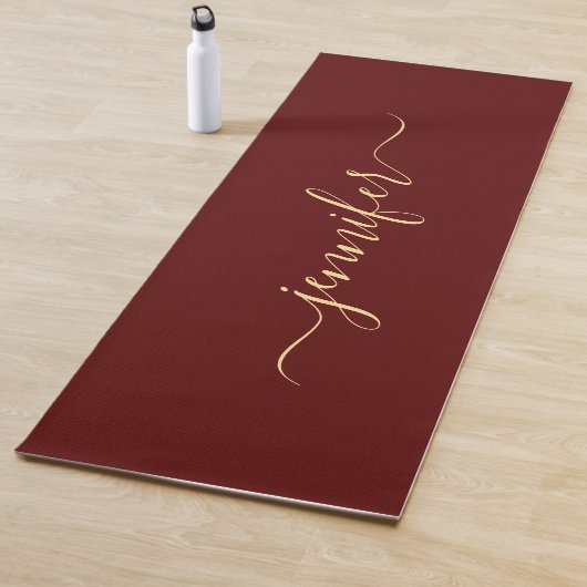 Gold Calligraphy Script Personalized Name Maroon ヨガマット (インサイチュ)