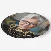 Gold Cheers to 70 Years Custom Photo Birthday ペーパープレート (アングル)